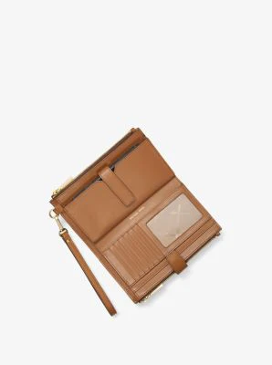 Adele Logo Stripe Smartphone Wallet - Image 7