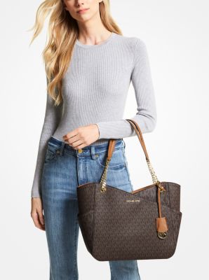 Jet Set Large Logo Shoulder Bag - Image 16
