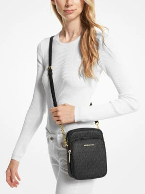 Jet Set Travel Medium Logo Crossbody Bag - Image 15
