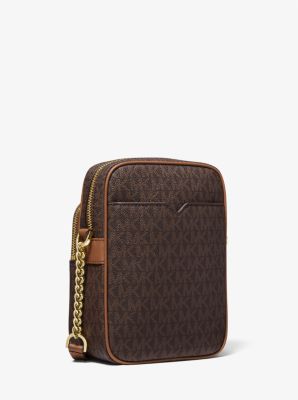 Jet Set Travel Medium Logo Crossbody Bag - Image 19