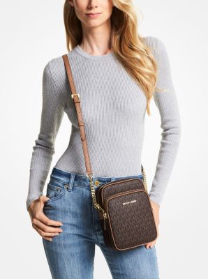 Jet Set Travel Medium Logo Crossbody Bag - Image 20