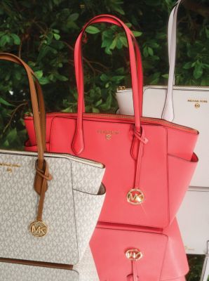 Marilyn Medium Saffiano Leather Tote Bag - Image 33